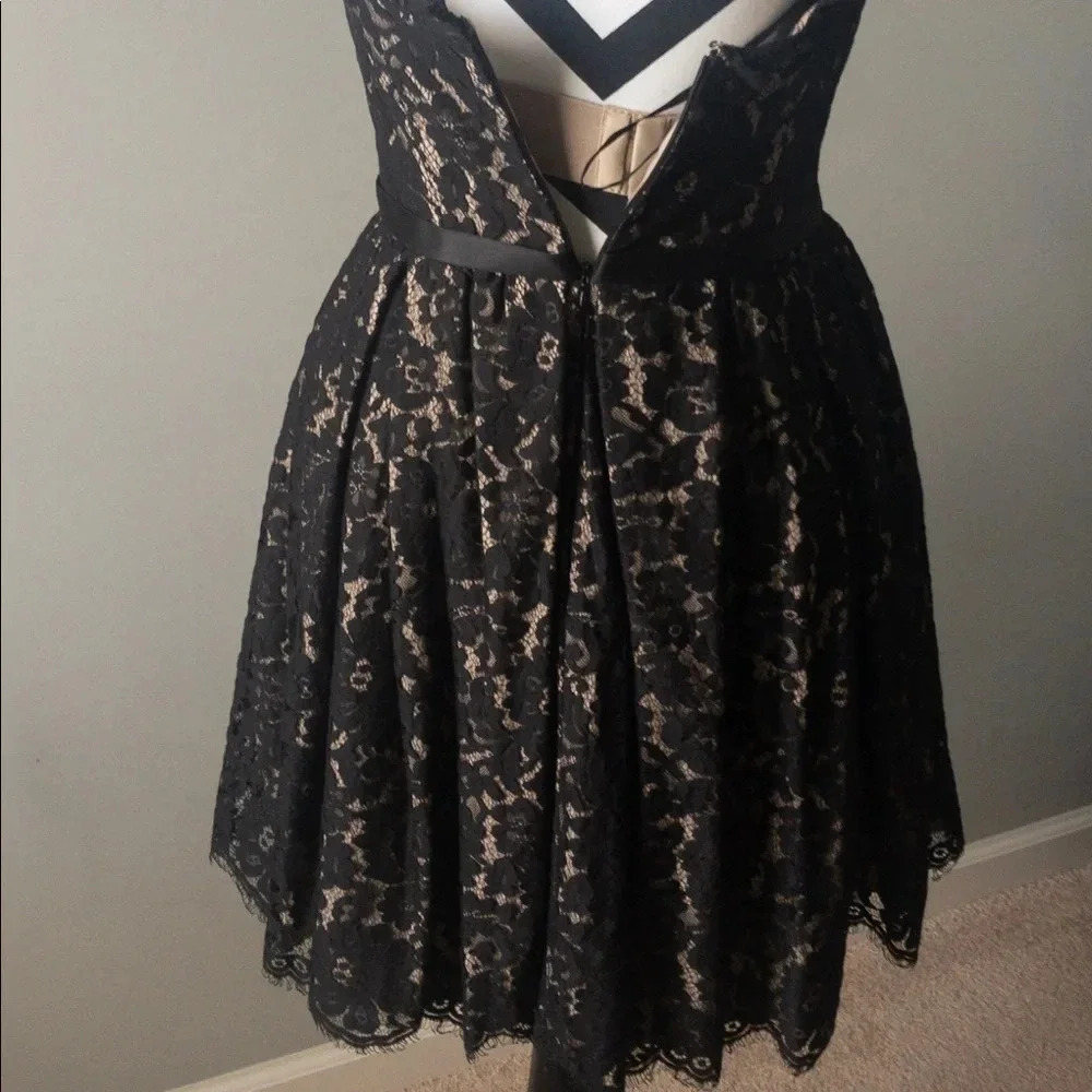 Black Lace Dress Sz4 - Picture 2 of 3